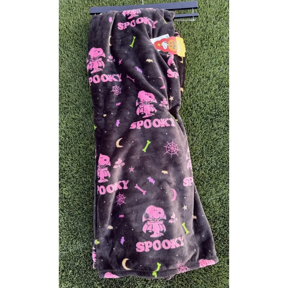 Peanuts Snoopy Woodstock NEON Pink Halloween 50 x 70